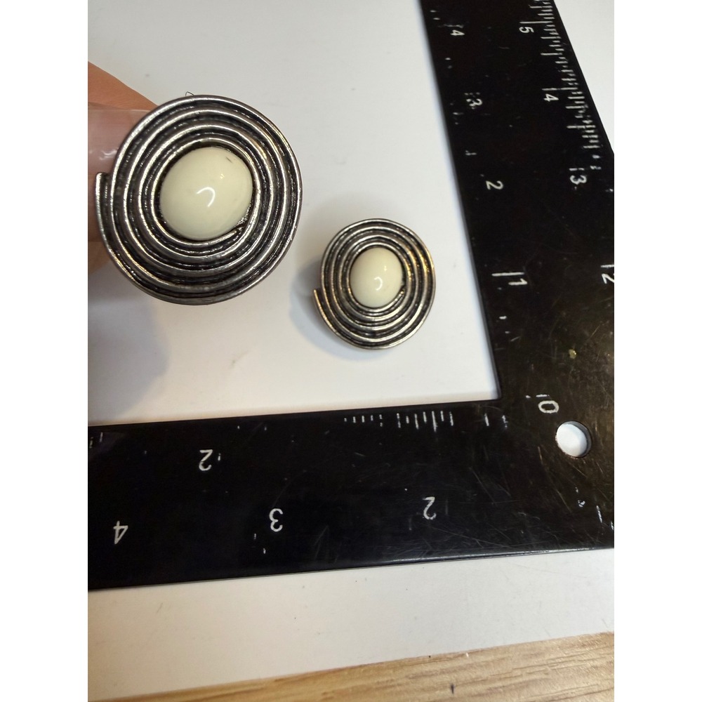 Vintage Silver Tone Spiral Clip On Earrings Cream Cabochon Textured Statement